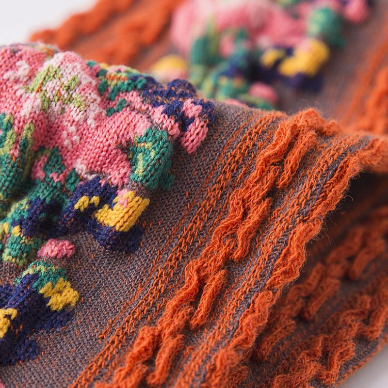 Meias Florais Bordadas a Mão Vintage | Kit 5 Pares